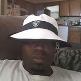 Eazie from Cape Girardeau | Man | 48 years old | Capricorn