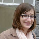 Pau from Tournai | Woman | 35 years old | Aries