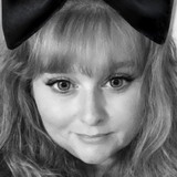Jenniheck from Toledo | Woman | 48 years old | Sagittarius
