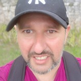 Nicos from Brussels | Man | 48 years old | Cancer