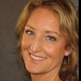 Nes from Den Haag | Woman | 48 years old | Cancer