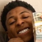 Tray from Fairmont | Man | 32 years old | Pisces