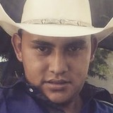 Humbertopureu9 from Ario de Rosales | Man | 33 years old | Leo