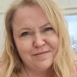 Regina from Montreal | Woman | 43 years old | Aries