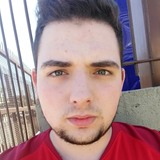 Isaías from Sao Marcos | Man | 26 years old | Cancer