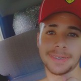 Rhaelportskrtt from Tubarao | Man | 26 years old | Cancer