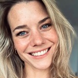 Nina from Boston | Woman | 38 years old | Aries