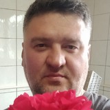 Goralijasem0Q from Sarajevo | Man | 49 years old | Libra