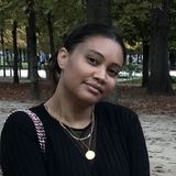 Marta from Lisbon | Woman | 34 years old | Taurus