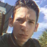 Runner from Saint-Denis | Man | 32 years old | Gemini