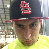 Dan from Alton | Man | 32 years old | Taurus