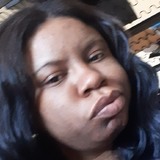Des from Akron | Woman | 39 years old | Capricorn