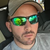 Bglass16D from Anthony | Man | 35 years old | Capricorn