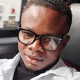 Oamara09F from Bordeaux | Man | 32 years old | Capricorn