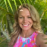 Esther from Miami | Woman | 54 years old | Leo
