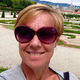 Opshoprat from Hong Kong | Woman | 55 years old | Aries